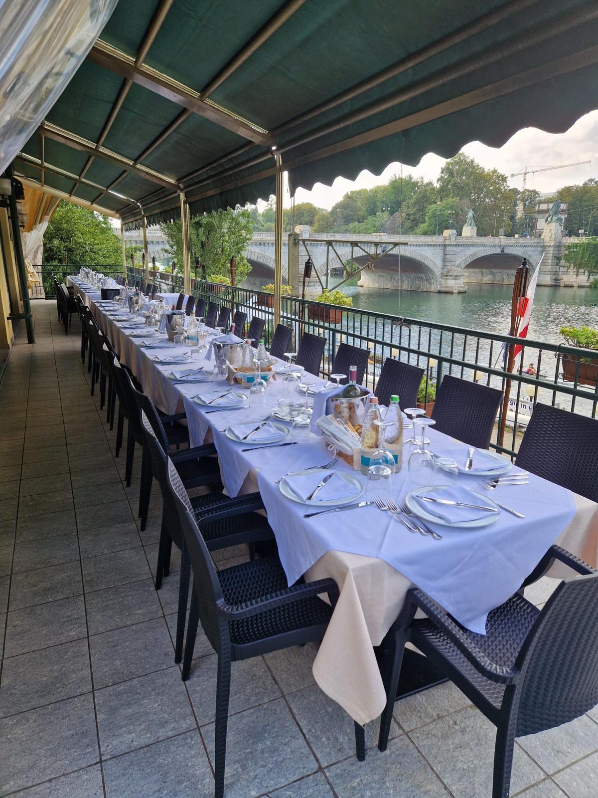 Terrazza con vista sul fiume Po, Torino